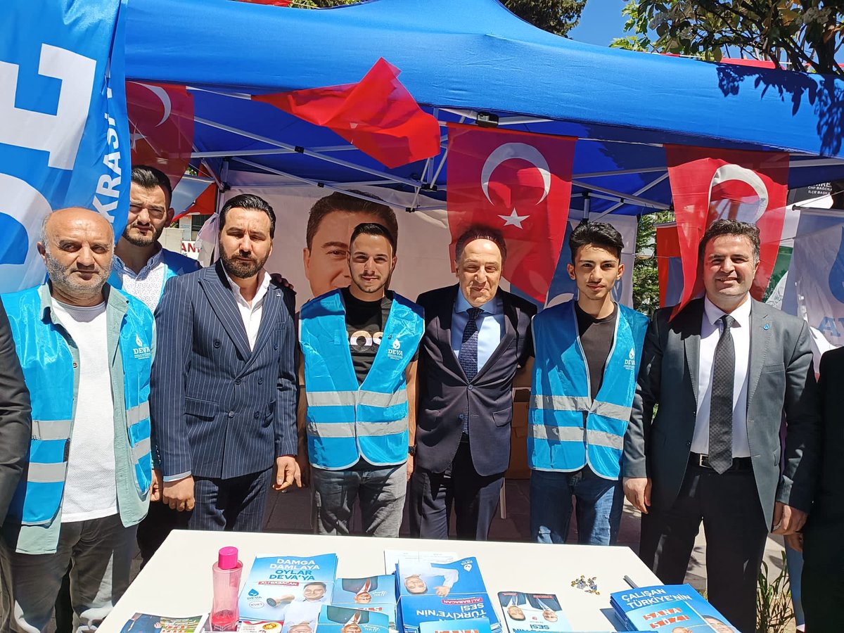 DelenNejded's tweet photo. Sn vekilimiz ⁦@myeneroglu⁩ ile güneşli meydan stand çalışması ziyareti ⁦@alibabacan⁩ ⁦@myeneroglu⁩ ⁦@medeniylmz⁩ ⁦@ErkanSANLI__⁩ ⁦@sinanharsak⁩ ⁦@UzkanFatih⁩ ⁦@MSTahincioglu13⁩ ⁦@AbbasKL⁩ ⁦@muhsinkececi⁩ ⁦ https://t.co/LRlVeKBKzN