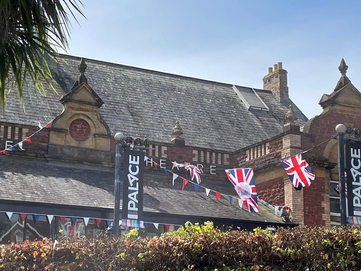 Theatrepaignton's tweet photo. Flags are flying over our Palace. Let the festivities begin! #Coronation2023 #devon #paignton https://t.co/POgLD6bY3Q