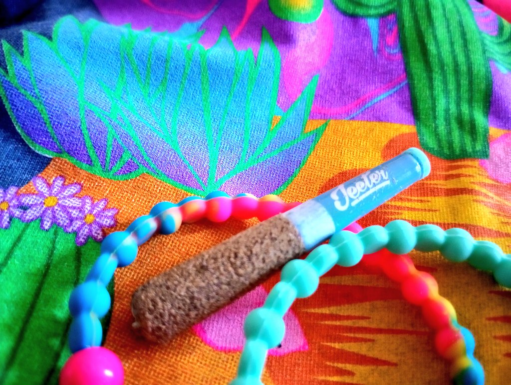 CeciliaSatori's tweet image. ☁️Time to get #clouded.☁️@passthejeeter