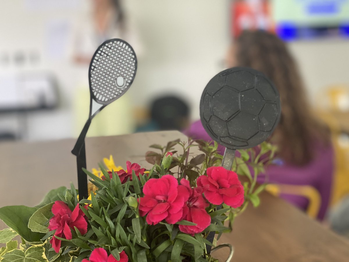 howells_DoS's tweet photo. We welcomed the Directors of Sport from the GDST to @HowellsSchool for a brilliant two days to discuss and share best practices across the Trust! Our friends from @PebeActive and @aperformanceltd supported through the day! Thank you! Even managed to add some Welsh sparkle ✨ https://t.co/xPNyWOg73O