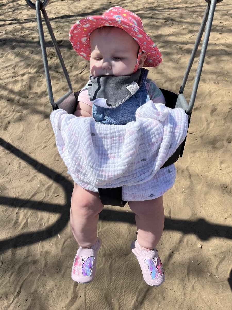 _squishy_17's tweet photo. Some fun in the sun ☀️ https://t.co/x58eVIZNsV