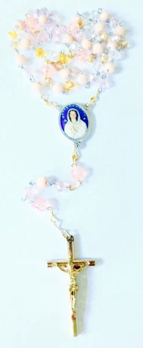 Más fotos de católicos rezando El Rosario! Que maravilla! Gracias a todos los que comparten sus fotos con El Rosario! 

Estamos en Mayo, el mes de la Virgen María! Viva Maria! Viva el santo Rosario!