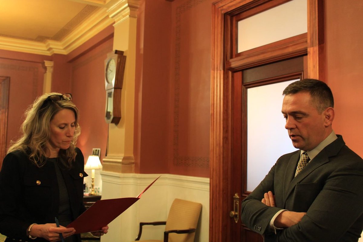 ValComScvs's tweet photo. Thanks to @PARdotnet for putting on such a great #supportmesupportdsps event in Harrisburg.

We also talked to local representatives to show what #supportingpeople looks like. https://t.co/aUKmw8ozIT