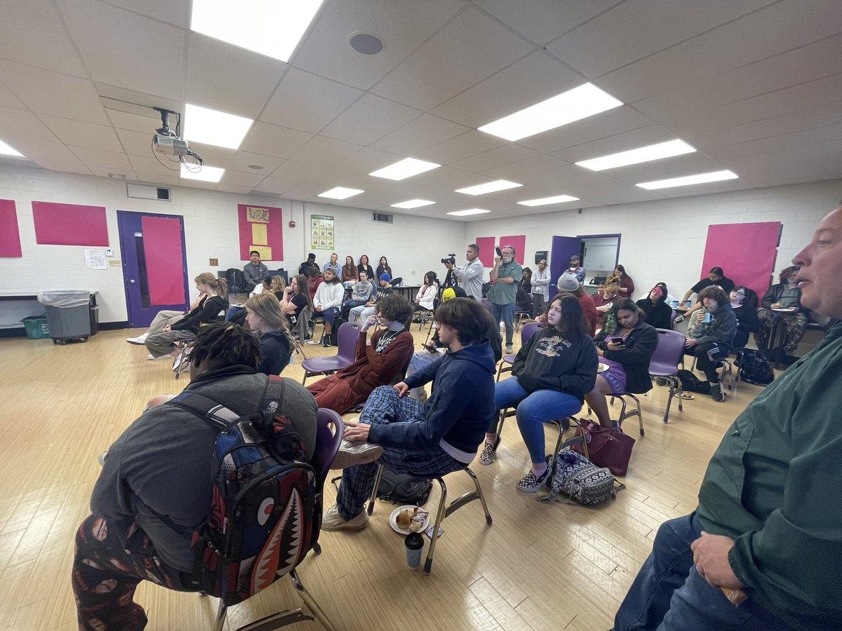 Allpsschool's tweet photo. Poetry Slam in full effect! #poetry #allps https://t.co/1QzpS5hLAU