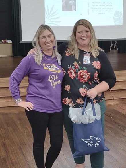 Thank you <a href="/TISDOIS/">Oakcrest Intermediate</a> for the “official” welcome today!  It has been a joy getting to know students, faculty, and the campus in advance of my official start as AP in Fall 2023! #WildcatReady <a href="/OIS_Mrs_Rush/">Sara Rush</a>