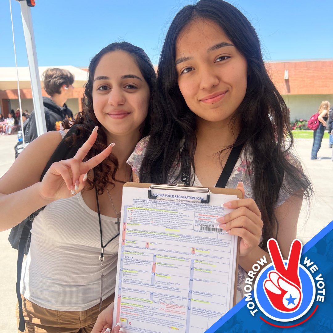 TomorrowWeVote's tweet photo. There were a total of 16 new #voter registrations at @ironwood_eagles high school today! This brings the total 2-day amount to 30 new registrations of #GenZ voters! 🙌 Mikah is the student signing his classmates up and inviting Tomorrow We Vote in. #GoMikah! One day to go! ✌️⭐️ https://t.co/KHxUCD2O7r