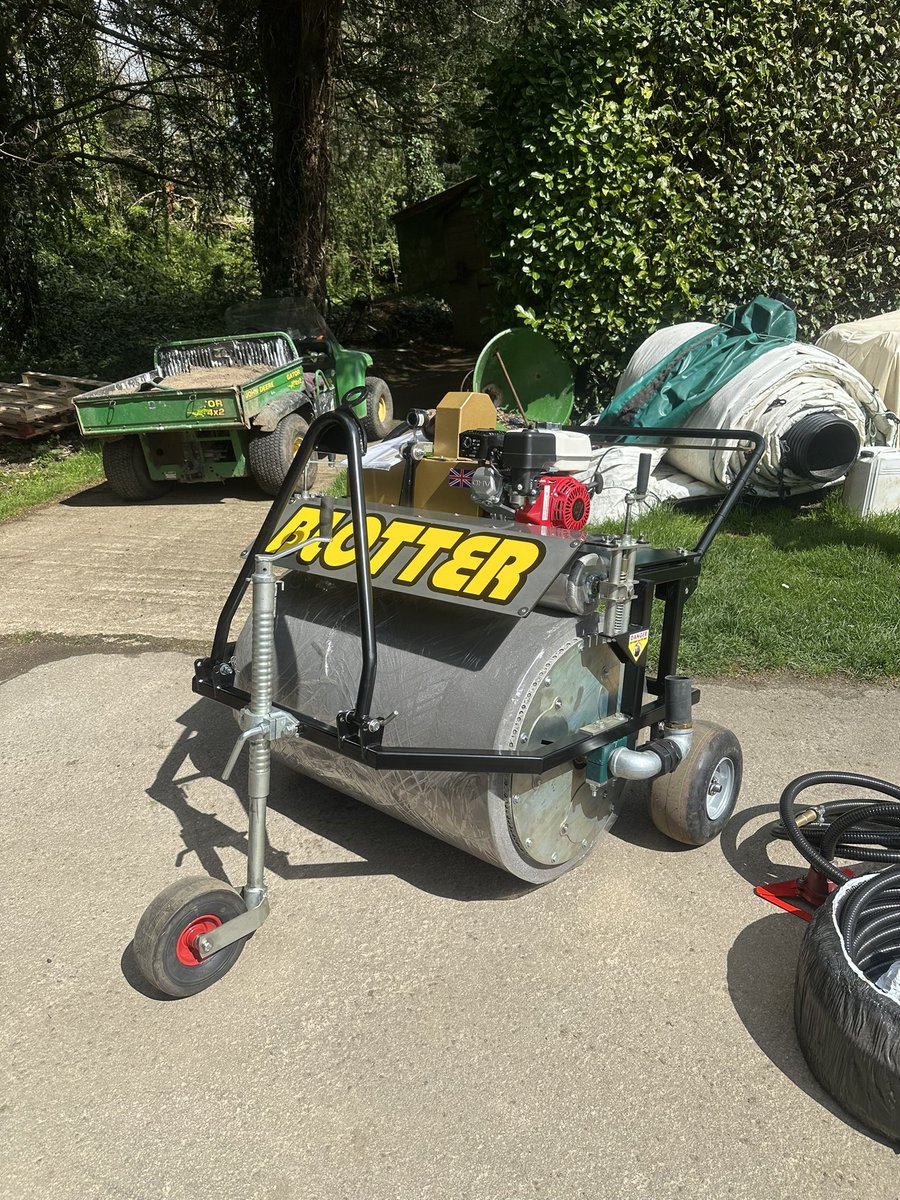 Brand new 2023 Super Mini Blotter delivered and installed to Arundel Cricket Club <a href="/FACCC_Cricket/">ArundelCastleCricket</a>