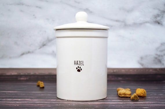 Personalized Dog Treat Jar, Dog Gift, Puppy etsy.me/3Nxi4hm #petgift #doggift #dogtreatjar #dogtreatjars #dogtreatcontainer @etsymktgtool