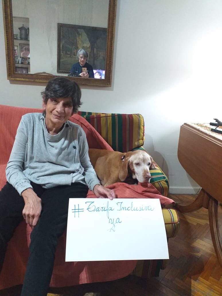 tarifainclusiva's tweet photo. Hoy estuvimos reclamando el tratamiento del proyecto 4137-D- 2022 que establece una tarifa diferencial para las personas con discapacidad 
 Necesitamos que la comisión de energía de @DiputadosAR le de inicio y lo trate .
Las personas con discapacidad no pueden esperar https://t.co/CFhB5q6KZa