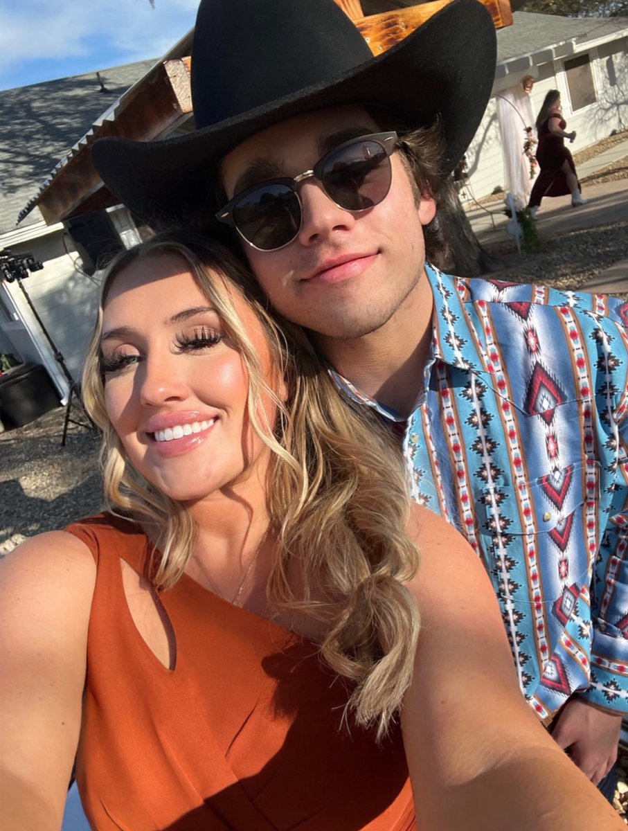 Q🏜🤠 tweet media