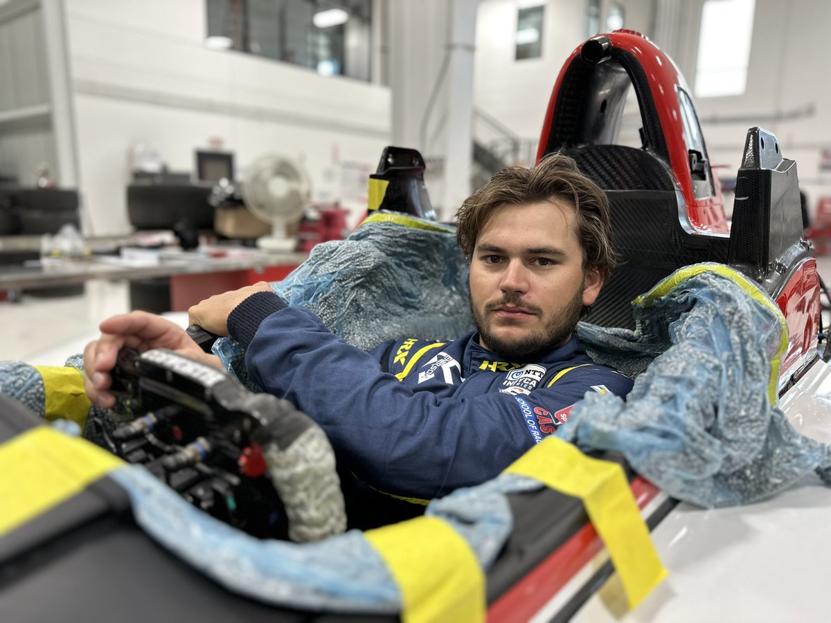 AbelMotorsports's tweet photo. Exciting things happening at #AbelMotorsportsHQ 👀

Seat pour for @RCEnerson well underway 🔥

@IndyCar | @TeamChevy | @AbelConstructco https://t.co/LkVjfCG6qr