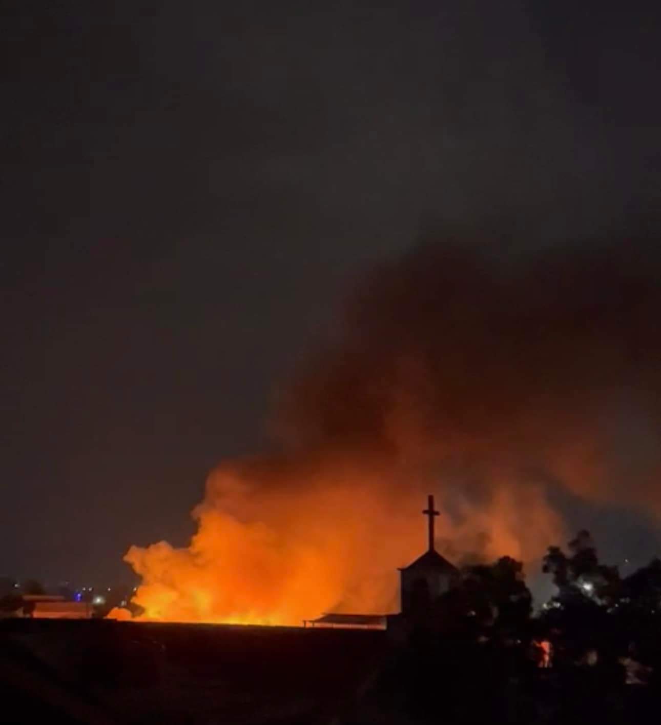 मणिपुर में हिंसा, पुलिस ने आंसू गैस के गोले दागे, सेना ने संभाला मोर्चा- Violence in Manipur, police fired tear gas shells, army took charge