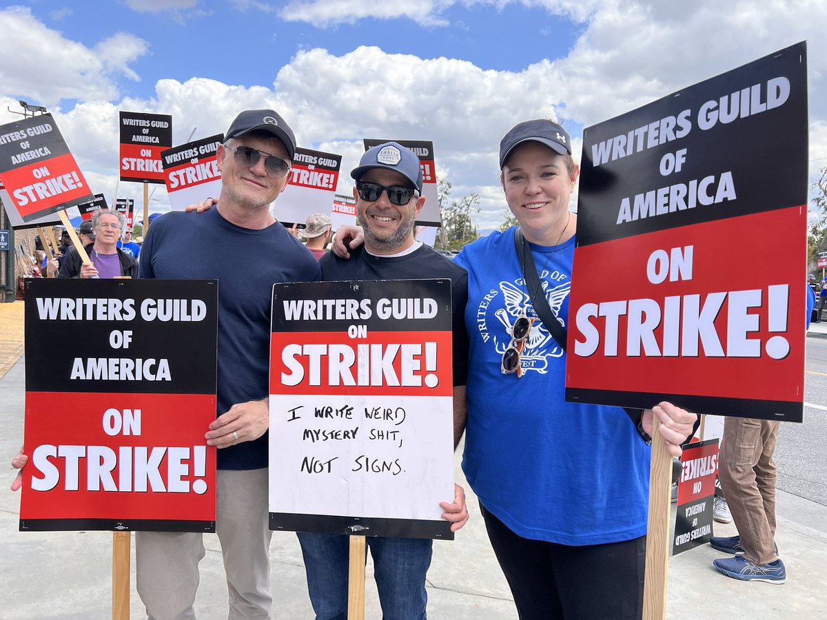 WGA Strike Day 2