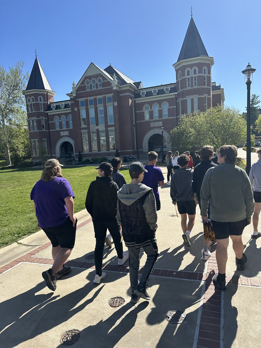 Students enjoyed their recent site visits to <a href="/MaryvilleU/">Maryville University</a> and <a href="/MizzouAdmission/">Mizzou Admissions</a> 
Students learned about admission requirements, hands on learning opportunities, and overall college experience