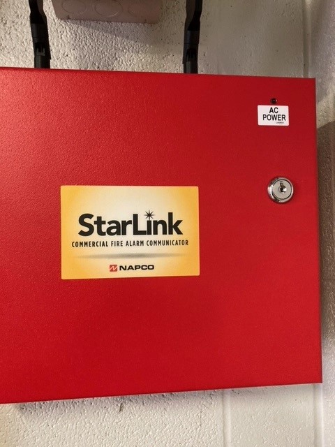 QualitySoundCom's tweet photo. Why are Cellular Fire Alarm Communicators important when it comes to #firesafety?
This device automatically contacts your local fire station in the instance of a fire in a building. (1/7) https://t.co/Di5TX6asp5