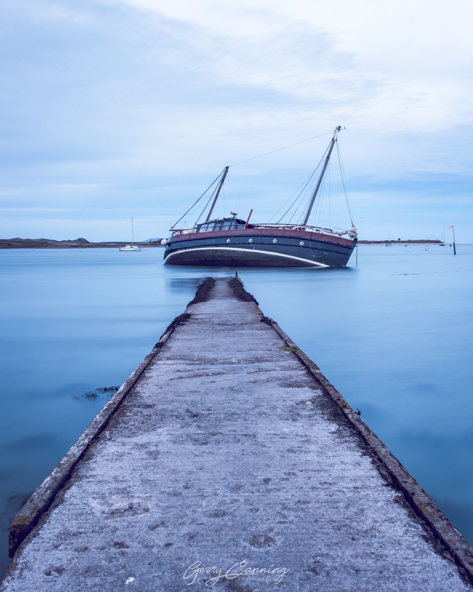 gerryjc's tweet photo. "That" boat in Malahide. Yes everyone's done it, but at this stage it would be rude not to!!

#malahide #longexposure #boat #leadinglines  #thefullirish #irelandseastcoast  #malahidemarina #canonr6 #canonphotography #canoneurope #canon1740 #bluehour #bluehourphotography https://t.co/2dd93N7syX