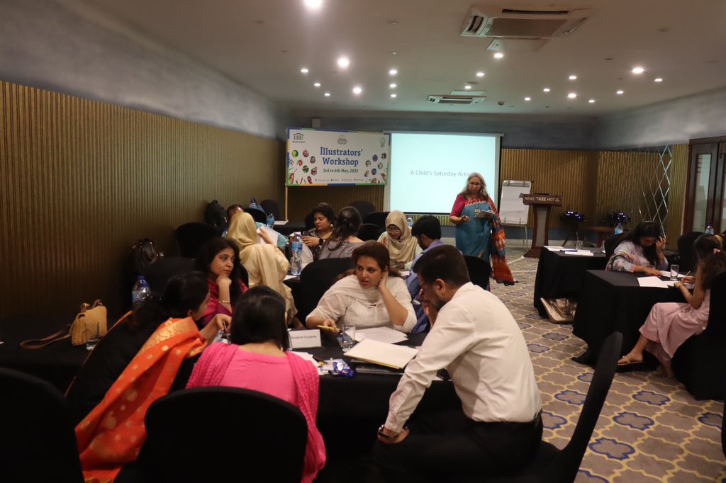itacecorg's tweet image. Day One of the 4-day Illustrators’ Workshop for children’s books was held today in Lahore. This is for phase two of #ITACEC #PakistanLiteracyProject in partnership with @RoomtoRead A total of fifteen original books will be developed and published by three publishers.