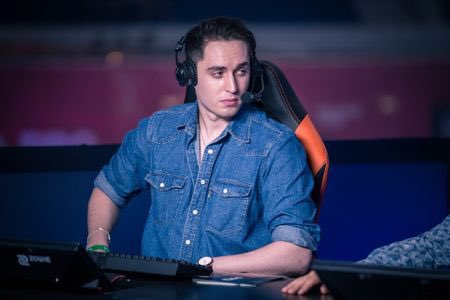 JakeSucky's tweet photo. Beloved CSGO casters HenryG and Anders have announced their return as a duo 

They’ll be casting together until CSGO ends and remain as a duo for CS2 https://t.co/ieHoZDAvvN