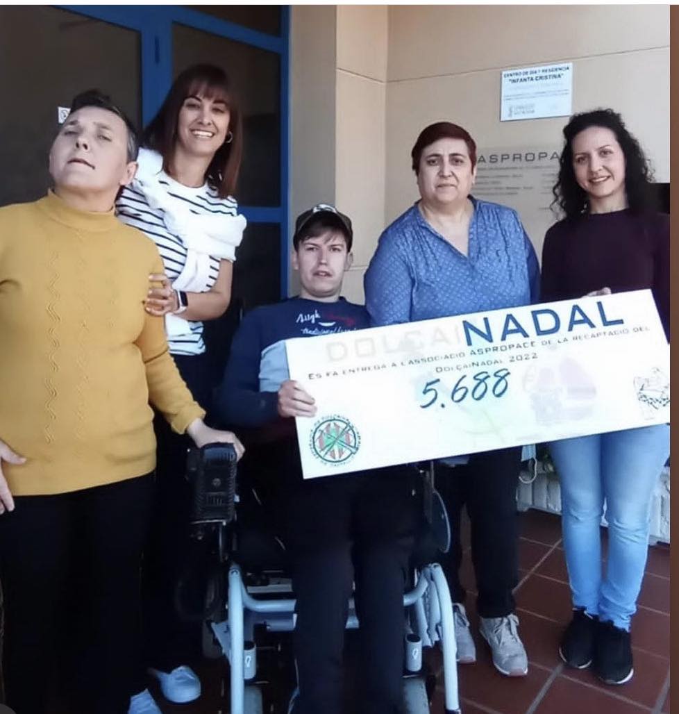 Si d'altra banda vols col·laborar amb aportacions o col·laboracions en la web també trobares l'enllaç per a posar-te en contacte amb nosaltres.
 federaciodoltabcas.wixsite.com/fdtcs/blog
DolçaiNadal concert benèfic.