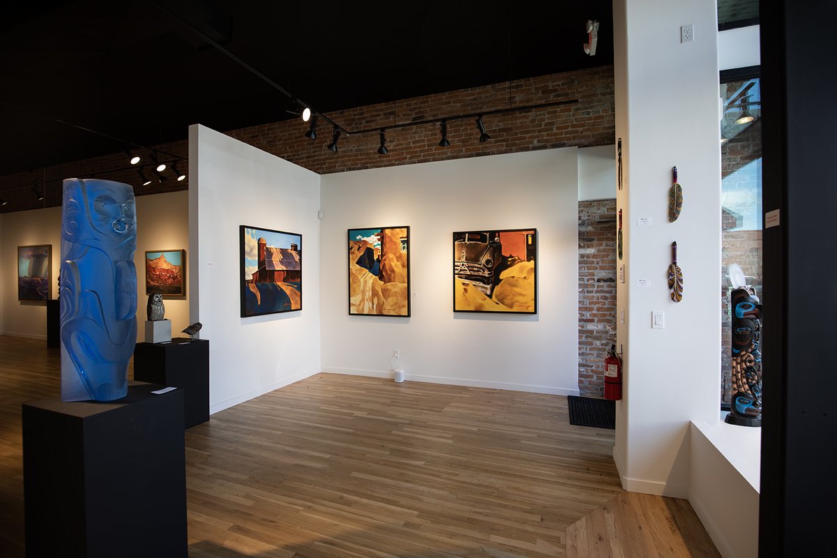 blueraingallery's tweet photo. Stop by our Durango gallery during the Local First Friday Art Crawl! 🎨

Blue Rain Gallery Durango
934 Main Avenue, Unit B
Durango, Colorado 81301

(970) 232-2033

See you there!

#durango #durangoco #downtowndurango #westernart #artcollector #galleryviews https://t.co/IcRXFtMhQw