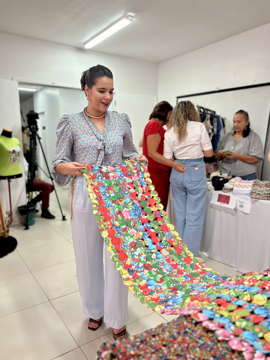 queiroz_raysa's tweet image. 👑✨️Empreender é poder!  Poder para criar e transformar realidades, poder para ter liberdade, poder para cultivar a felicidade! 

Não foi diferente na primeira feira do empreendedor do IPREV. 💙🚀