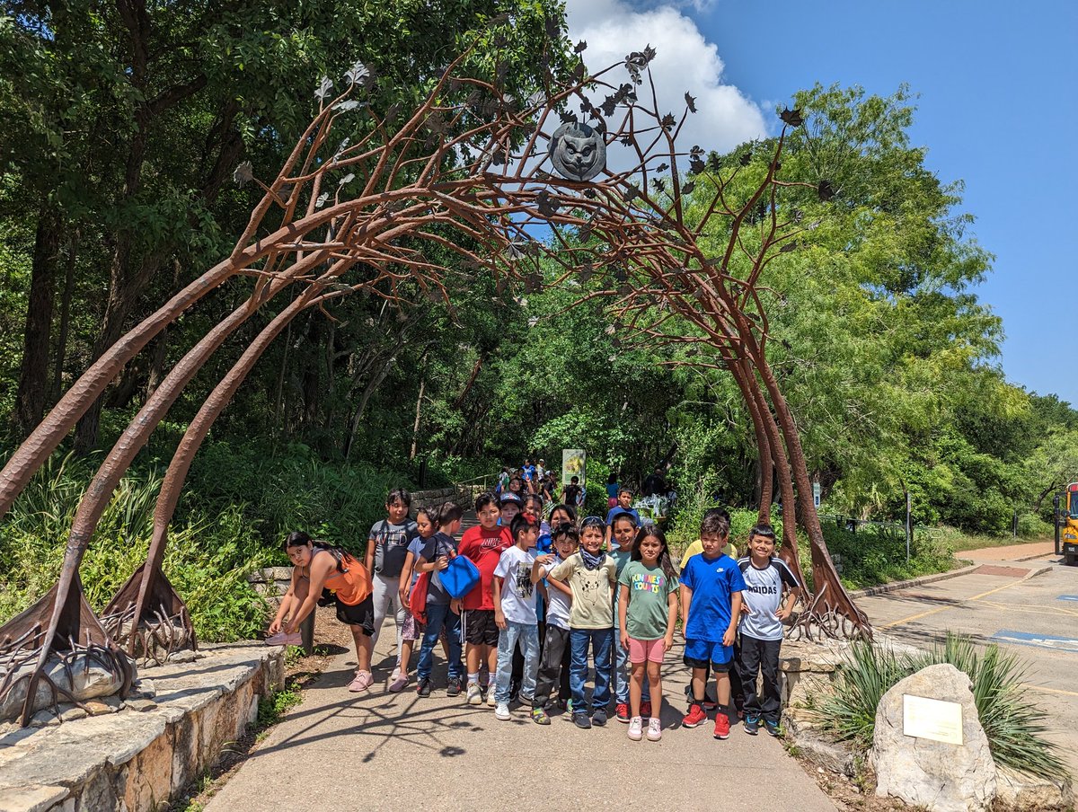 SuperLearners1s's tweet photo. Last field trip for second grade at the Austin Nature and science Center. https://t.co/pScMpvkQbV