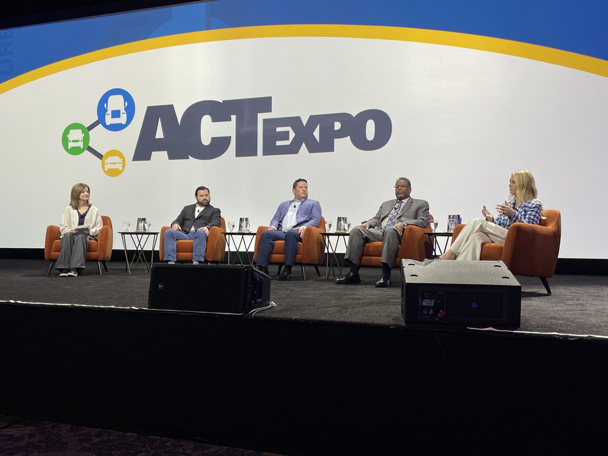 SethClevenger's tweet image. Executives at ⁦@Sysco⁩, ⁦@Hertz⁩ ⁦@PepsiCo⁩, @ttsi and ⁦@SchneiderNA⁩ discuss how they are scaling up their electric vehicle fleets at #ACTexpo.