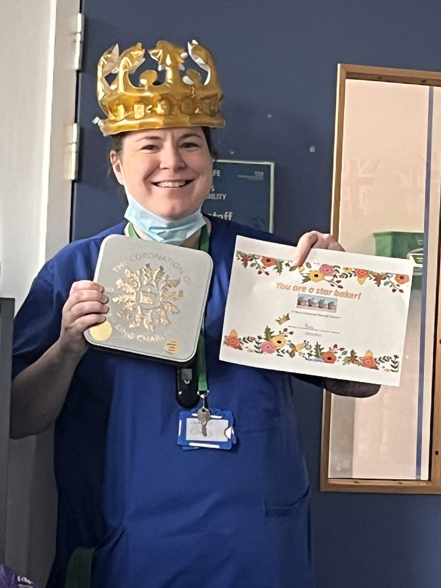 LeahSimon_RN's tweet photo. The Endoscopy Department coronation tea party!!! #Fresh #homemade https://t.co/7hfO6dYaie
