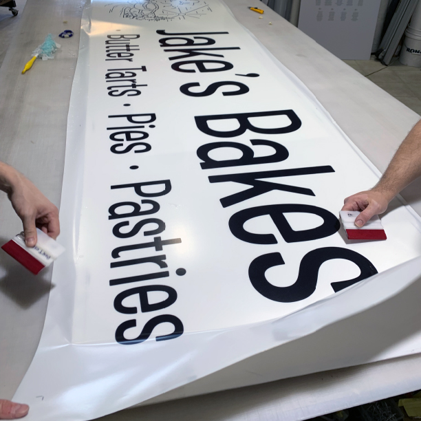 SpeedproCanada's tweet image. @jakesbakes.ca is ready to open with their new signage in place thanks to SpeedPro Barrie!  Have a new business or need to refresh your current business signage?  Call your local SpeedPro to learn more!
#storefrontsignage #branding #signagethatworks #SpeedPro #SpeedProBarrie