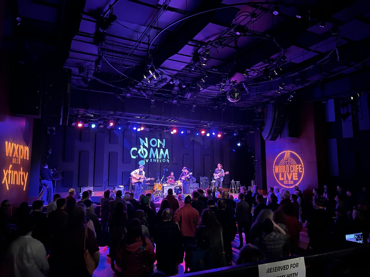 seymourvox's tweet image. @wxpnfm #noncomm Great noontime tunes.