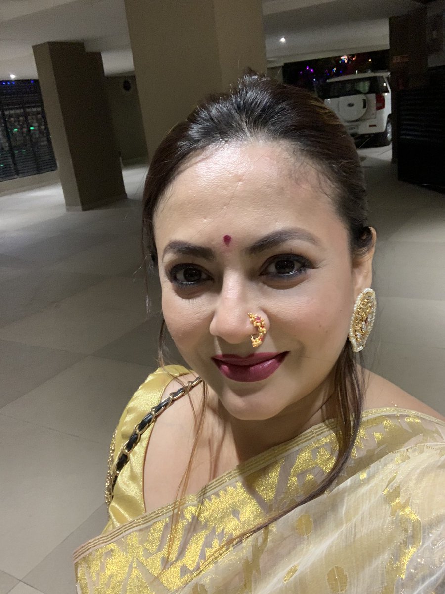 Reema05938669's tweet photo. Hi kesi ho sab https://t.co/fNAercPDm8