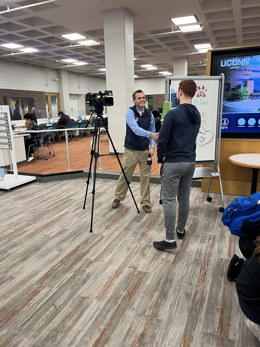 uconnlibrary's tweet photo. 👀 .@WFSBnews and @LukeHajdaszTV in the house! Paws to Relax pet therapy here until 5! Come get a little puppy love to get you through finals. @uconn

#pawstorelax #uconn #finals #stressrelief #almostthere https://t.co/vx3UIBtZqm