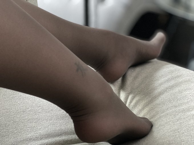 I literally want to trample balls with my nylon feet sometimes. Does that scare you? https://t.co/HeLo9eFOgE