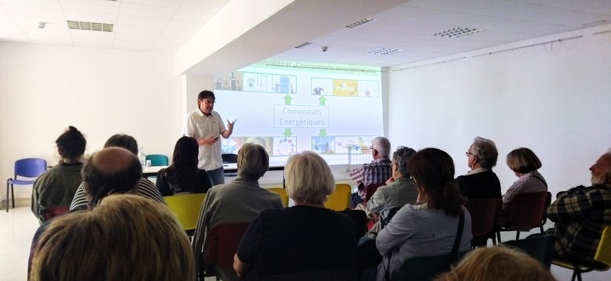 Demà 10/5 a les 7 del vespre a #TarrojaDeSegarra <a href="/femmescoop/">FemMes</a> i l'Oficina de Transició Energètica del <a href="/ccsegarra/">Consell Comarcal de la Segarra</a> i <a href="/energiacat/">Energia</a>  fem la segona sessió informativa per conèixer i resoldre els dubtes de les #comunitatsenergètiques

#TransicióEnergèticaSegarrenca_i_Sostenible