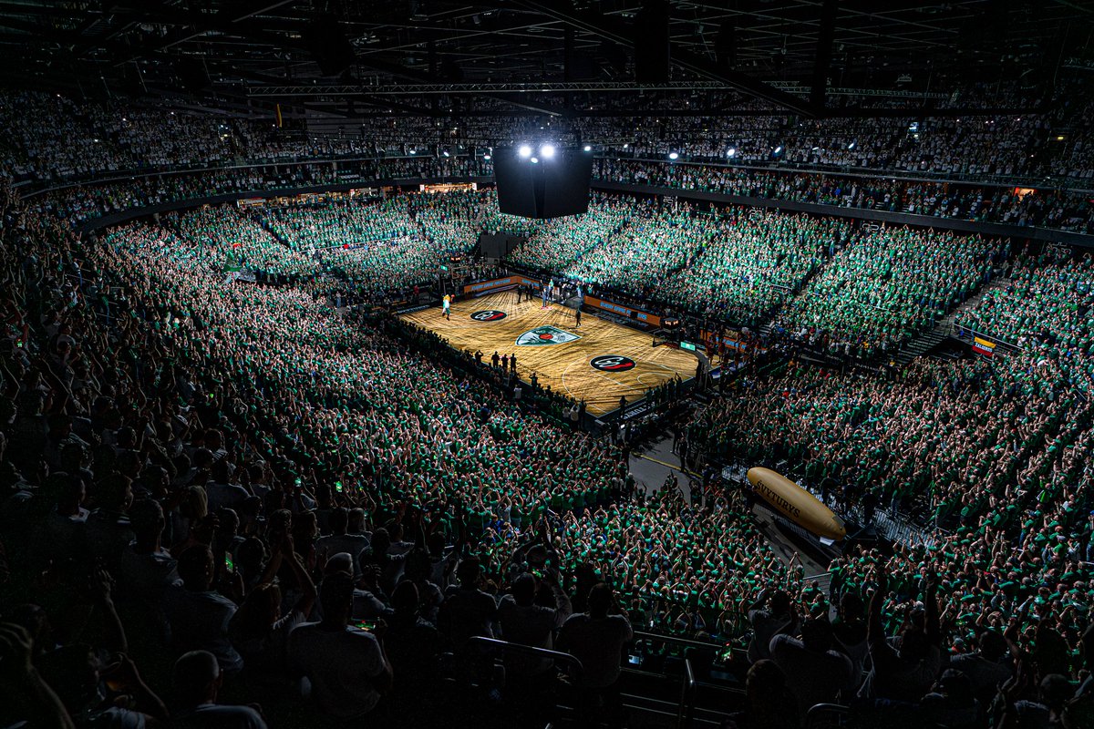 bczalgiris's tweet photo. Zalgirio Arena is amazing! 💚 https://t.co/AwwlJDiv3B