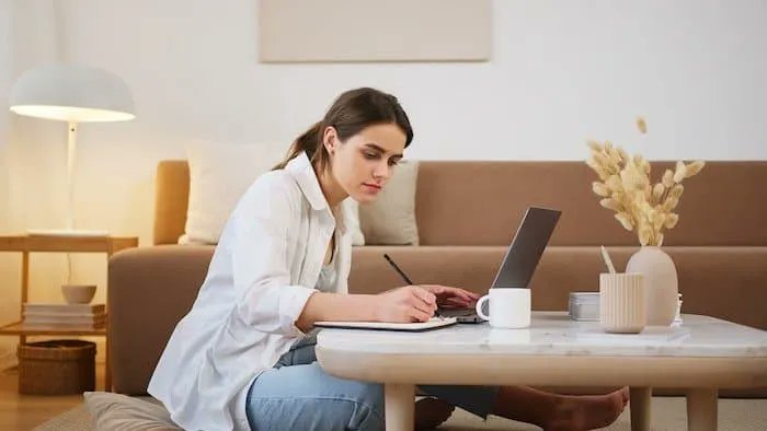 womenonbusiness's tweet photo. How I Went From #SmallBizOwner to #MarketingExec without Formal Schooling by #RoslynFawns via @SheOwnsItCo https://t.co/cZmLaItUZU cc @MelissaOnline #careeradviceuphill battle, but surrounded by the right people and grounded by the right mindset, it’s all worth it. https://t.co/egMvqj5LRI