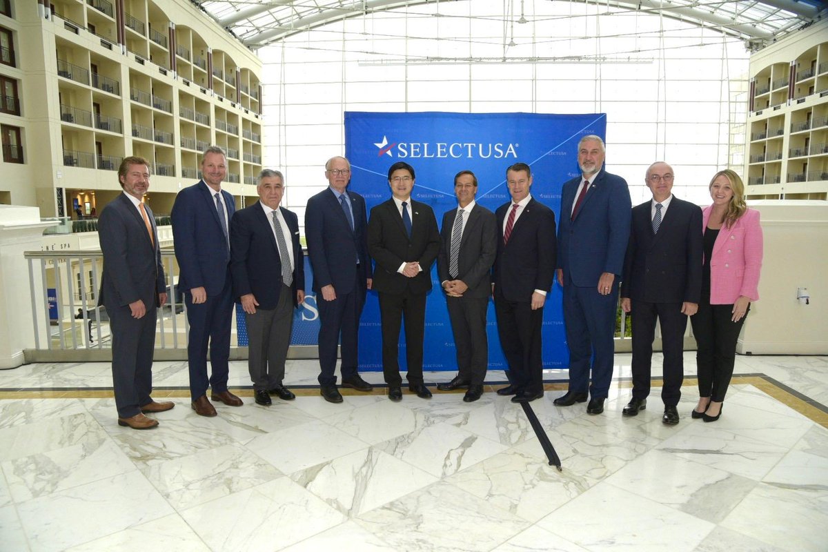 SelectUSA's tweet photo. #SelectUSASummit NEWS 📢 The State of Indiana, @LifeAtPurdue, and Belgium-based @imec_int have announced a formal MOU to jointly advance research and development in Indiana’s semiconductor sector! Congrats from @SelectUSA! 

@GovHolcomb @Indiana_EDC @SenToddYoung @PurduePresident https://t.co/N0jdzWhcSf