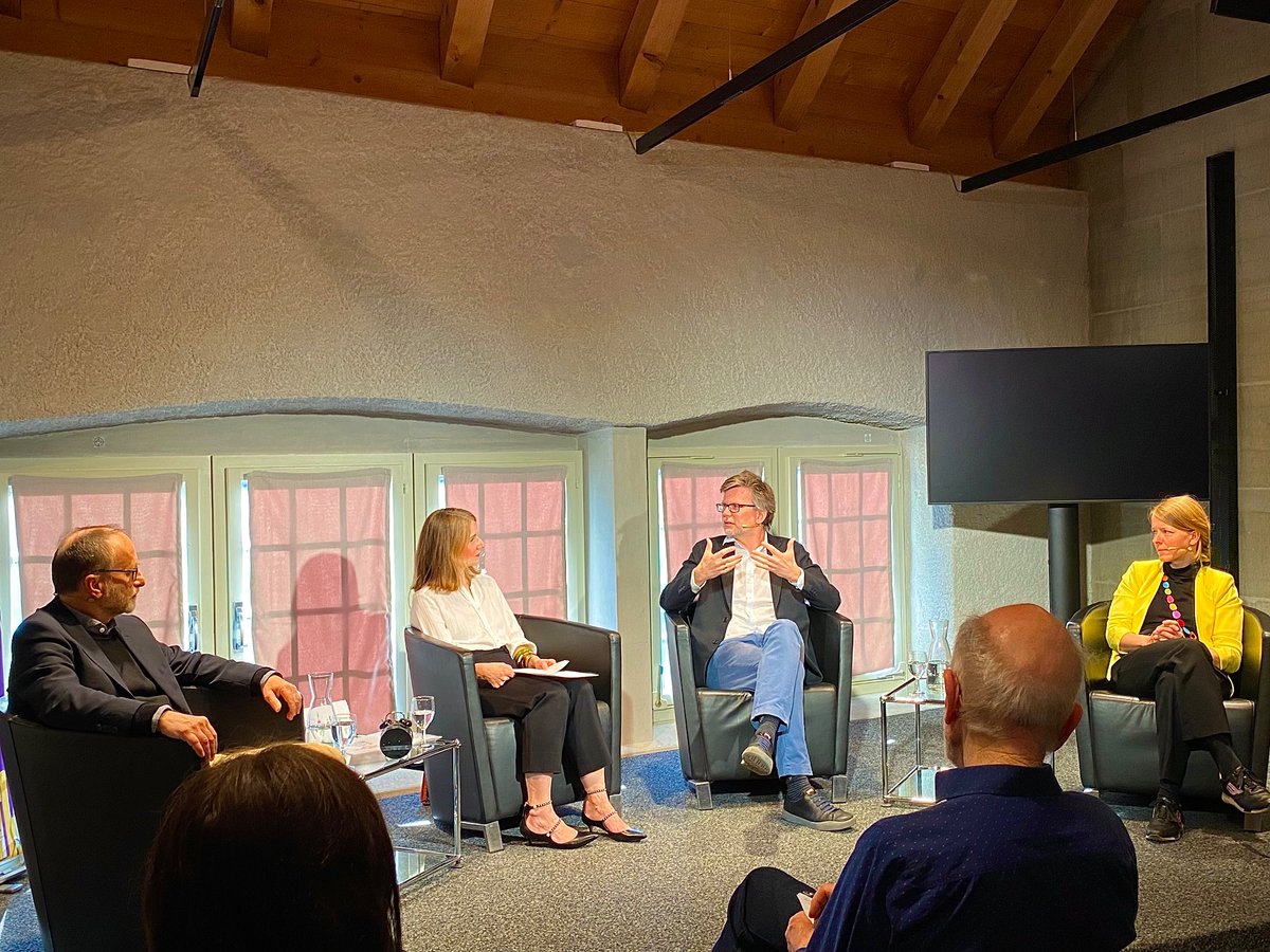 hammelharald's tweet photo. Lebendige Diskussion über Medien, Digitalisierung, Politik im #politforumbern am internationalen Tag der #pressefreiheit https://t.co/0y5zhBoBVE