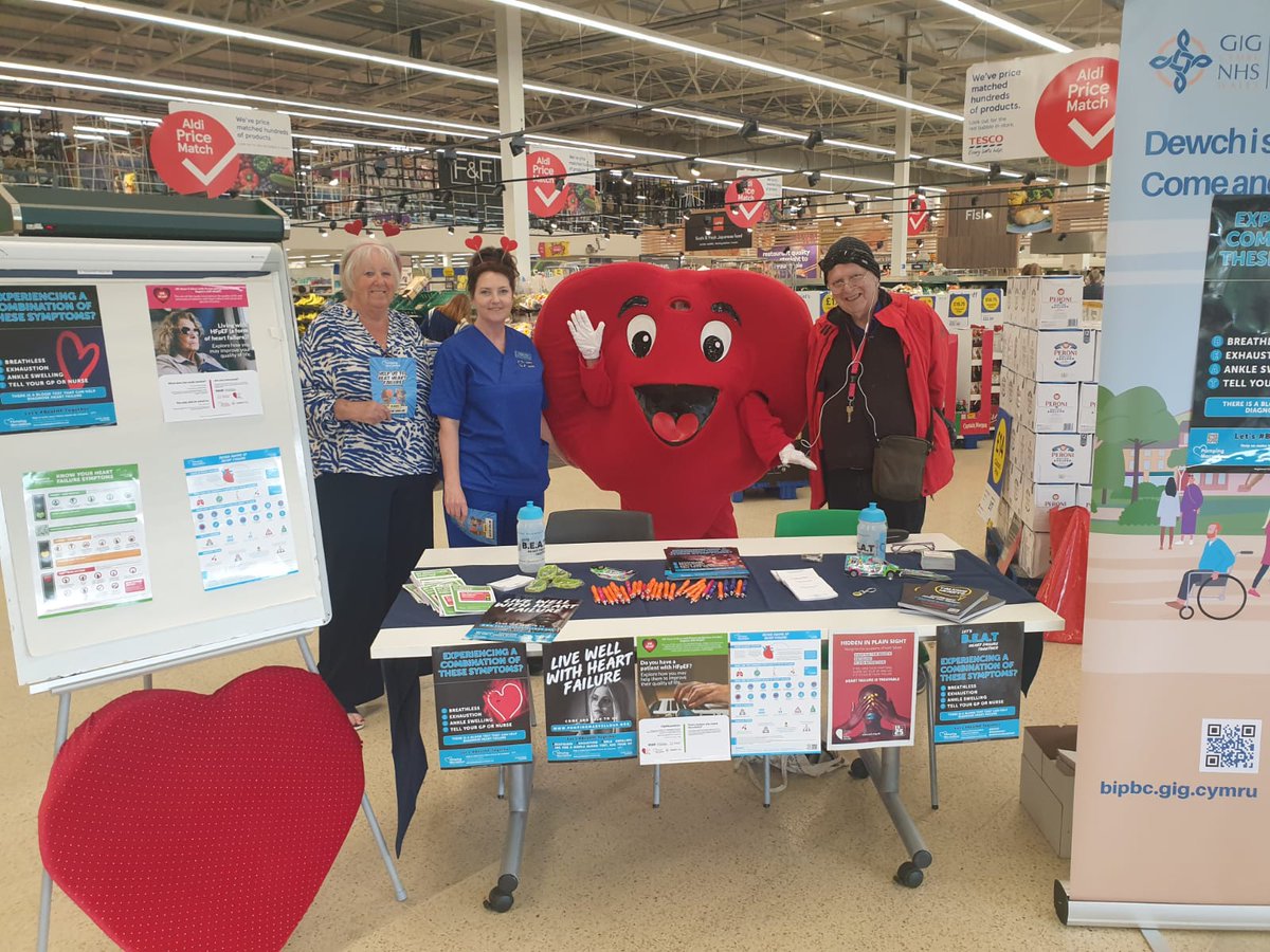 WelshHFNF's tweet photo. Heart failure awareness campaign in tescos wrexham. What else is happening wales this week? #bcuhb
#heartfailureweek https://t.co/L8hmfnvQ7A