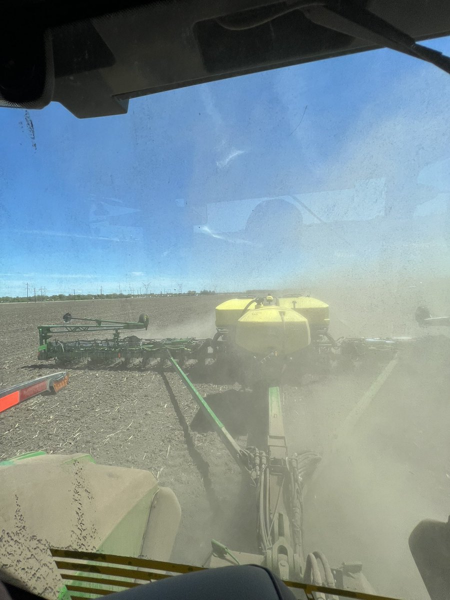 SchutzFarms's tweet photo. First field of @Bayer4CropsUS seed corn going in today https://t.co/qT8l6JRmso