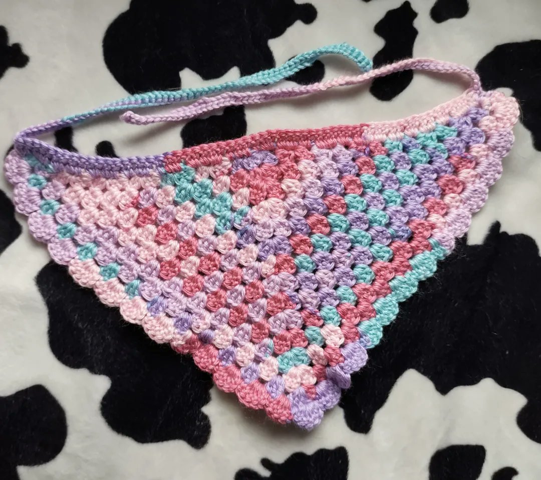 Lots of handmade bandanas available ✨
rottenboi.com