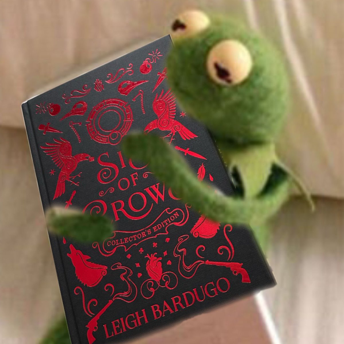 ghafaera's tweet image. if anyone needs me i will be reading my books