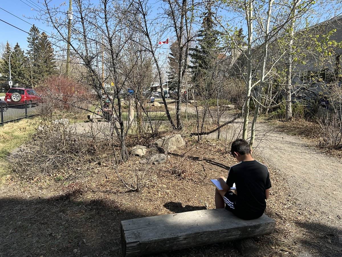 HuttonAltadore's tweet photo. The classroom is a bit toasty today so we’ve come outside to do some sketching and reflecting. https://t.co/WxiBHC2vdK