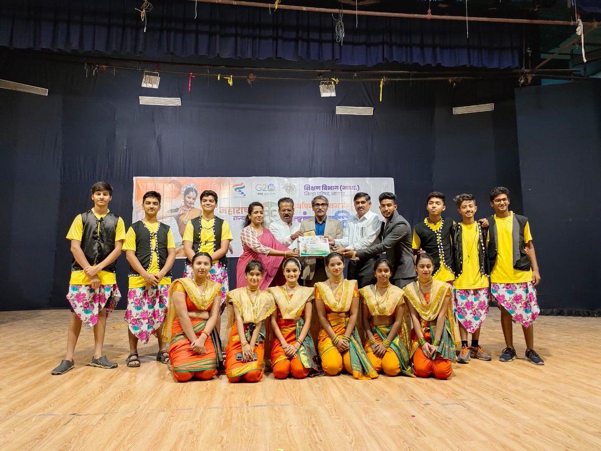 pskadu's tweet photo. Invited as a Chief Guest for "Maharashtra Day Cultural Program" organised by Education Department of Nagpur ZP (Zilha Parishad); Happy to watch performance by students from State Board and Corporation schools.
#ZPNAGPUR
#nagpurzp
#nagpurnews #nagpur
#MaharashtraDay #India https://t.co/GjuESaDM9w