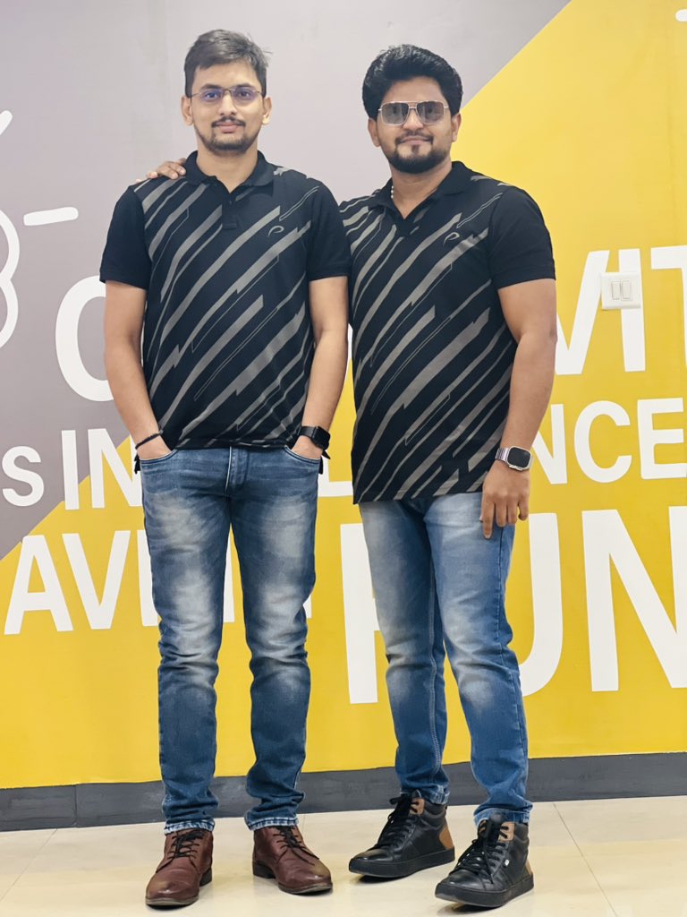 SivaKumarPilli's tweet photo. We're twice as nice. Chapter-2 #officemate #bro #samedress #samedressing😍 #samepinch #officewear #life #lifestyle #fashion #sivakumarpilli #photography #photoshoot #piccredit @iswathibindu https://t.co/AUmo0ermHJ