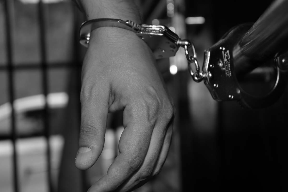 pmw_noticias's tweet image. Uma das vítimas é enteada do homem
#6ªDEAMV #estuprodevulnerável #giro190últimasnotícias #Homemsuspeito #Marianópolis #MonteSanto #ParaísodoTocantins #políciacivil #UnidadePenalRegionaldeParaíso #váriosestupros

pmwnoticias.com.br/homem-suspeito…