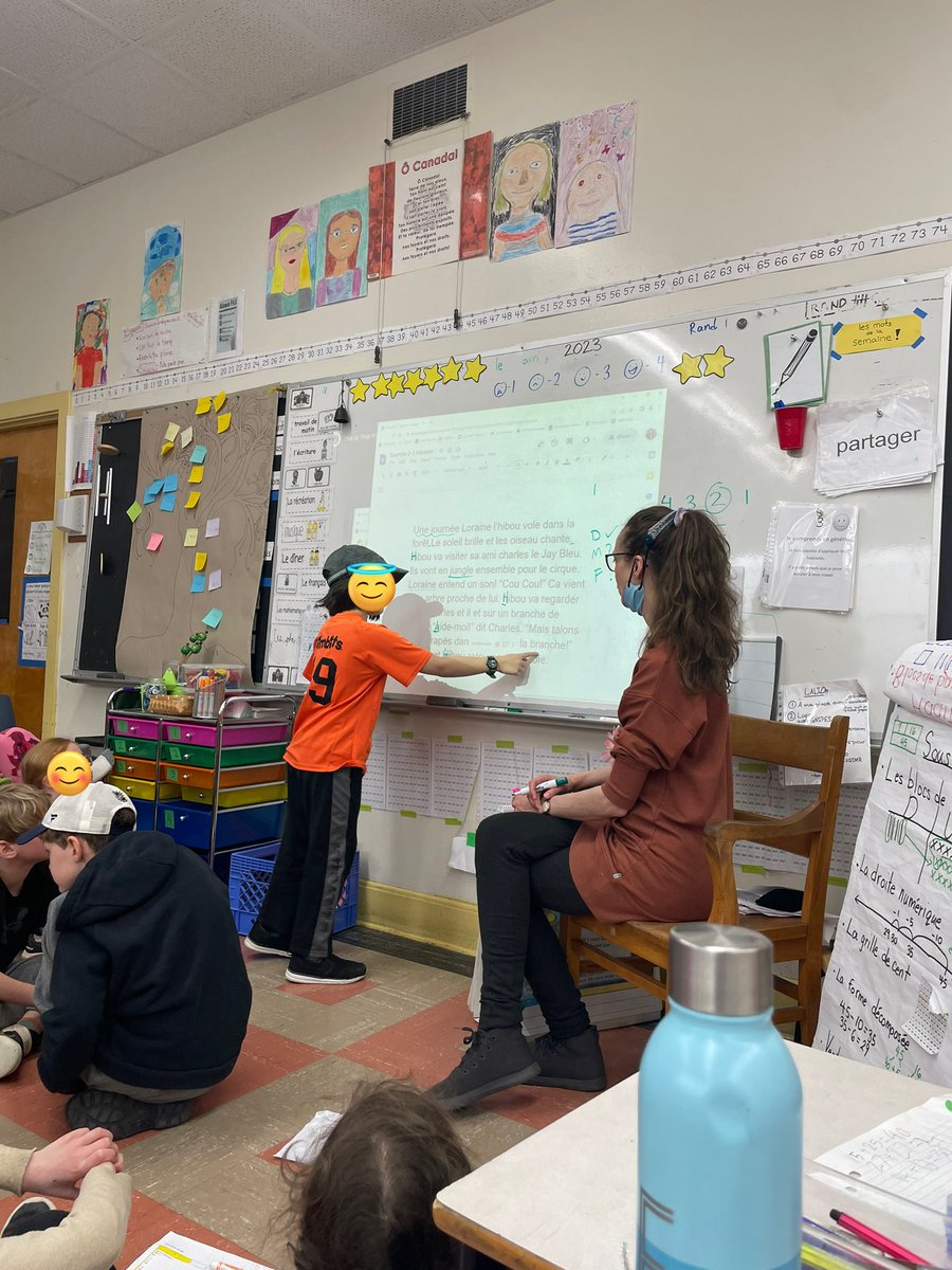 Les amis à <a href="/stcatschool/">École St Catherines</a> corrige l’écriture à Madame avec le rubrique qu’ils ont créer ensemble. La prochaine fois ils vont faire la même chose mais avec leurs propres écriture. Un étudiant a dit « les adultes peuvent faire des erreurs aussi!? ». @HRCE_FSL @HrceLiteracy