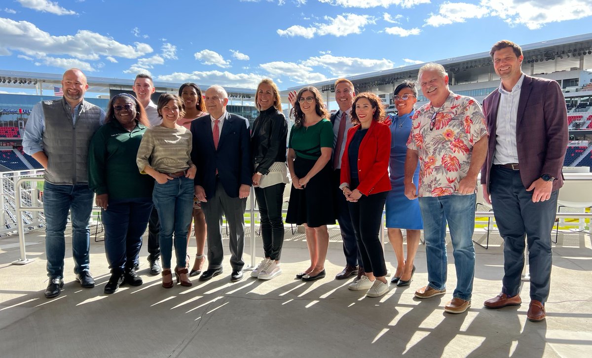 Thank you to @GreaterSTLinc for hosting @MeganEllyia and members of the #STL Board of Aldermen and business community @stlCITYPARK . Here’s to working together for a stronger City. #AllforCITY