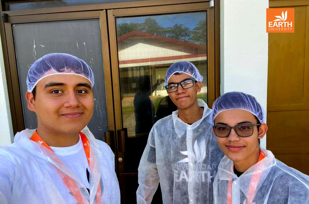 EARTH_Uni's tweet photo. Our most recent #EARTHExperience hosted a group of young people interested in Agricultural Sciences to learn about our facilities and Academic Program.🌿 https://t.co/NvYSjlijIC