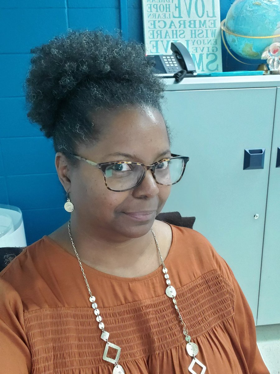 Just Lisa tweet media